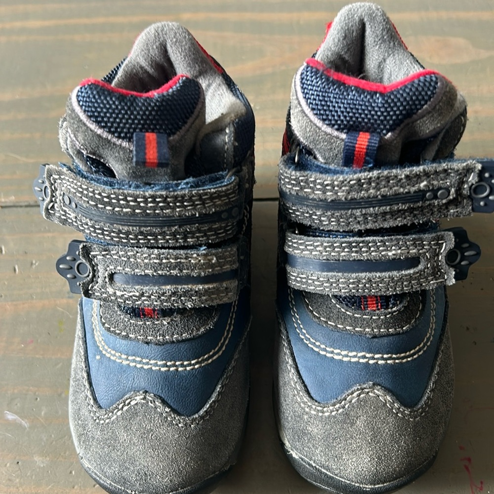 Size 8 winter boots